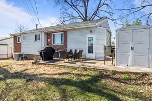 4343 Kay Ln, Saint Louis, MO 63123 - Photo 36