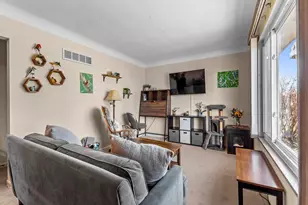 4343 Kay Ln, Saint Louis, MO 63123 - Photo 10