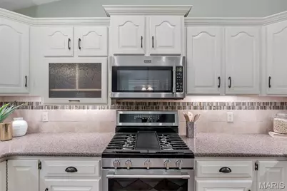 2469 Wild Valley Drive, High Ridge, MO 63049 - Photo 18