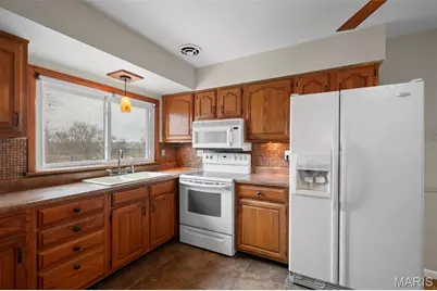 1147 Jolene Drive, Bellefontaine Neighbors, MO 63137 - Photo 12