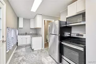 900 N Elm Ave, Webster Groves, MO 63119 - Photo 12