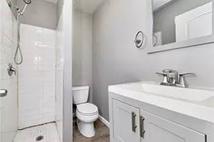 900 N Elm Ave, Webster Groves, MO 63119 - Photo 10