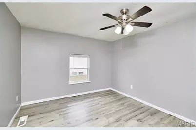 900 N Elm Avenue, Webster Groves, MO 63119 - Photo 4