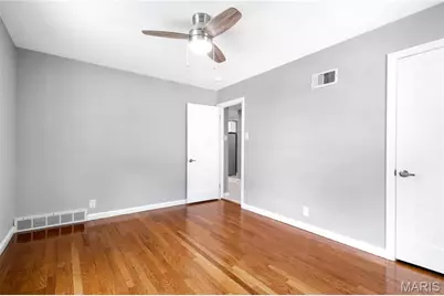 8900 Moritz Avenue, Saint Louis, MO 63144 - Photo 12