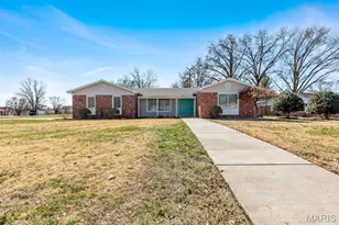 1 Riverbend Pl, Washington, MO 63090 - Photo 2