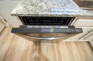 30 Tarpon Ct, Florissant, MO 63033 - Photo 12