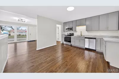 9608 Miriam Avenue, Overland, MO 63114 - Photo 10