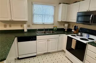 4605 Sherman Park Dr, Saint Charles, MO 63303 - Photo 10