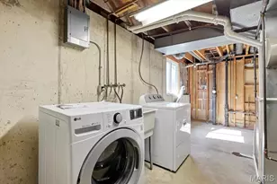 2181 Cherry Cove Ct, Maryland Heights, MO 63043 - Photo 34