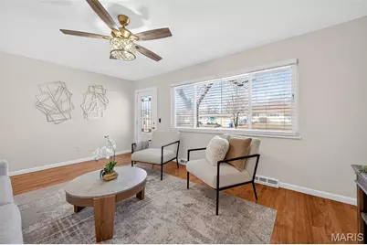 1270 Bobolink Drive, Florissant, MO 63031 - Photo 6