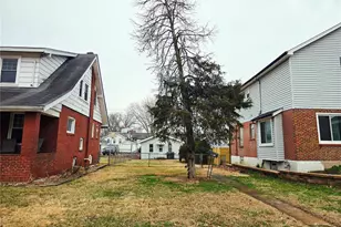 6822 Hancock Ave, Saint Louis, MO 63139 - Photo 2