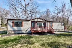 103 E Lark Dr, Murphy, MO 63026 - Photo 1