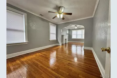 5056 Lindenwood Avenue, Saint Louis, MO 63109 - Photo 4