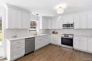 2952 Chris Dr, Villa Ridge, MO 63089 - Photo 8