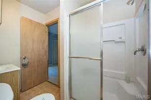 235 Quindaro Dr, Florissant, MO 63034 - Photo 54