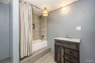 235 Quindaro Dr, Florissant, MO 63034 - Photo 64