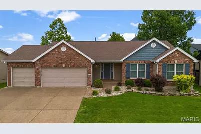 4216 Broken Rock Drive, Wentzville, MO 63385 - Photo 2