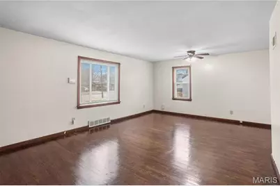269 S Barat Avenue, Ferguson, MO 63135 - Photo 6