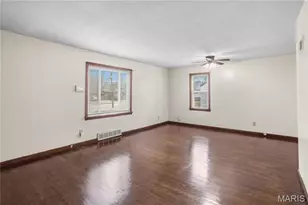 269 S Barat Ave, Ferguson, MO 63135 - Photo 6