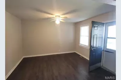 8352 Eton Place, Saint Louis, MO 63136 - Photo 2