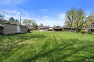 2794 Sedan Dr, Saint Louis, MO 63125 - Photo 30