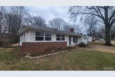 211 Frost Avenue, Saint Louis, MO 63135 - Photo 2