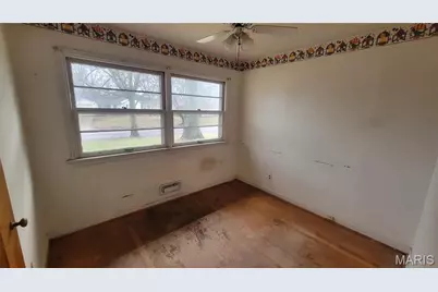 211 Frost Avenue, Saint Louis, MO 63135 - Photo 6