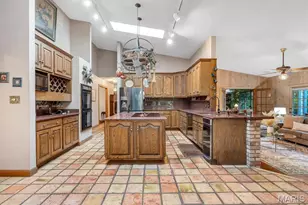 18525 Sassafras Place Dr, Wildwood, MO 63038 - Photo 4