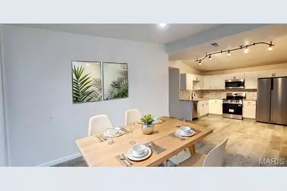 8301 Pepperidge Drive, Saint Louis, MO 63134 - Photo 6