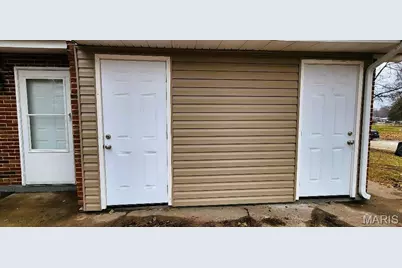 8301 Pepperidge Drive, Saint Louis, MO 63134 - Photo 26