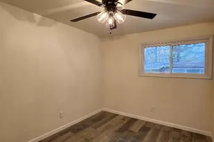 8301 Pepperidge Dr, Saint Louis, MO 63134 - Photo 18