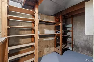 8124 Titus Rd, Saint Louis, MO 63114 - Photo 24