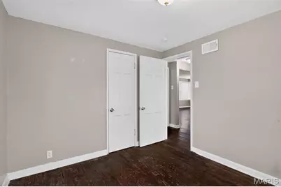 8124 Titus Road, Saint Louis, MO 63114 - Photo 22