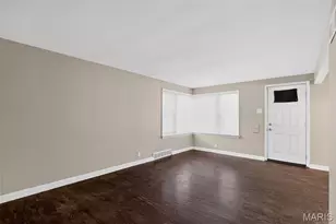 8124 Titus Rd, Saint Louis, MO 63114 - Photo 8