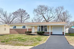 714 Lynn Haven Ln, Hazelwood, MO 63042 - Photo 2