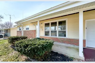 714 Lynn Haven Lane, Hazelwood, MO 63042 - Photo 4
