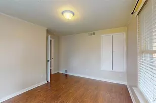 7030 Clayton Rd, Richmond Heights, MO 63117 - Photo 20