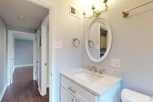 7030 Clayton Rd, Richmond Heights, MO 63117 - Photo 18