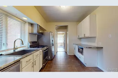 7030 Clayton Road #A, Richmond Heights, MO 63117 - Photo 14