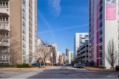 210 N 17th Street #1110, Saint Louis, MO 63103 - Photo 24