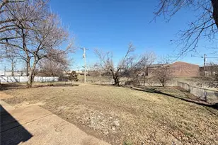 1560 Bluefield Dr, Florissant, MO 63033 - Photo 14