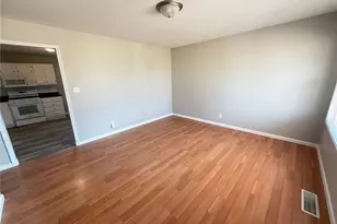 1560 Bluefield Dr, Florissant, MO 63033 - Photo 2