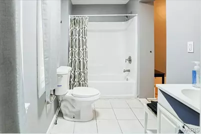 4660 Dewey Avenue, Saint Louis, MO 63116 - Photo 6