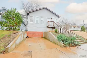 4660 Dewey Ave, Saint Louis, MO 63116 - Photo 2