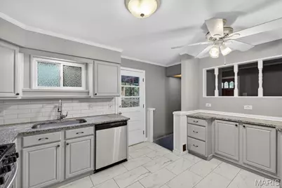 212 Lakeside Drive, Ballwin, MO 63021 - Photo 8