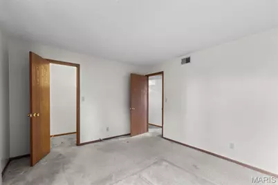 2424 Silkwood Drive, Overland, MO 63114 - Photo 4