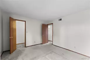 2424 Silkwood Dr, Overland, MO 63114 - Photo 4