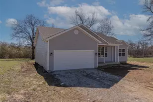 945 N Hwy 79, Unincorporated, MO 63347 - Photo 6