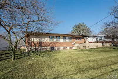 1610 Horseshoe Drive, Florissant, MO 63033 - Photo 8