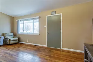 39 Radford Dr, Florissant, MO 63031 - Photo 4